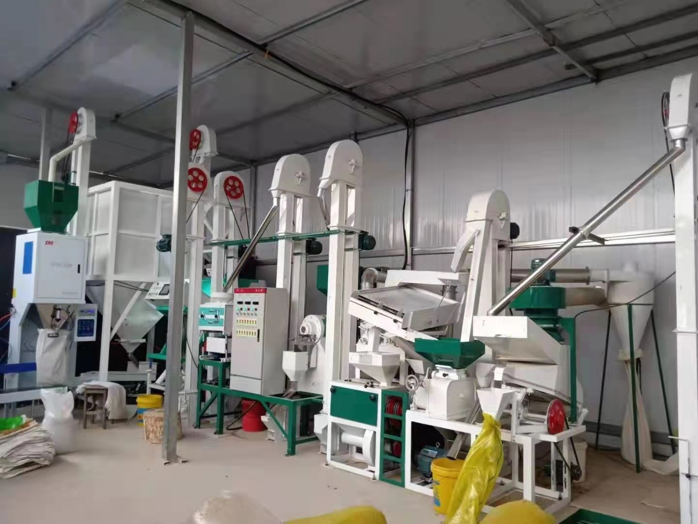 大米加工成套設(shè)備 大米加工成套設(shè)備